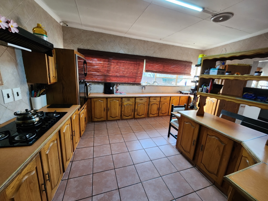 4 Bedroom Property for Sale in Vanderbijlpark SE 2 Gauteng