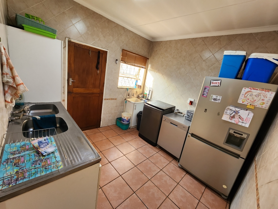 4 Bedroom Property for Sale in Vanderbijlpark SE 2 Gauteng