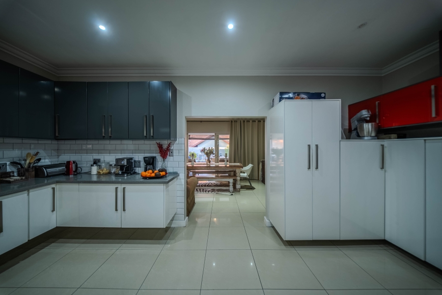 3 Bedroom Property for Sale in Constantia Park Gauteng