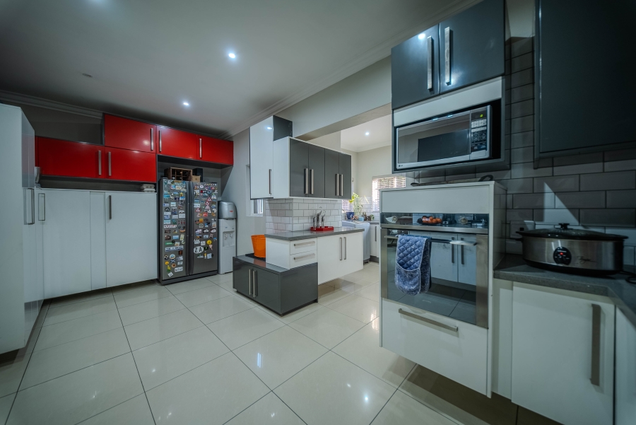 3 Bedroom Property for Sale in Constantia Park Gauteng