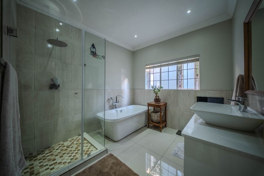 3 Bedroom Property for Sale in Constantia Park Gauteng