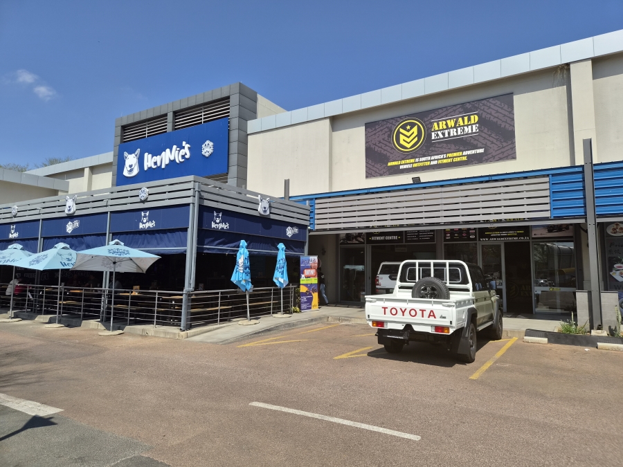 To Let Commercial Property for Rent in Six Fountains Estate Gauteng