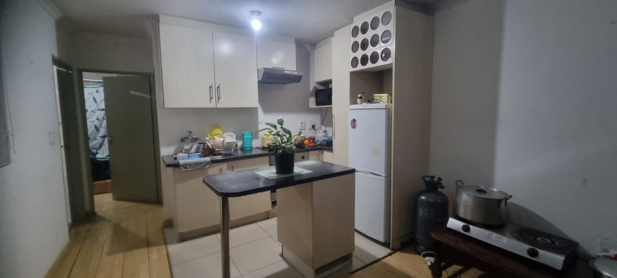 2 Bedroom Property for Sale in Fleurhof Gauteng