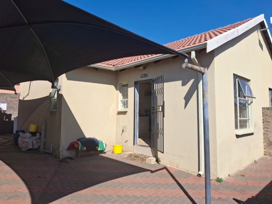 2 Bedroom Property for Sale in Fleurhof Gauteng