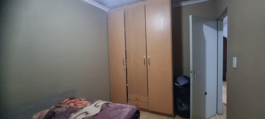 2 Bedroom Property for Sale in Fleurhof Gauteng