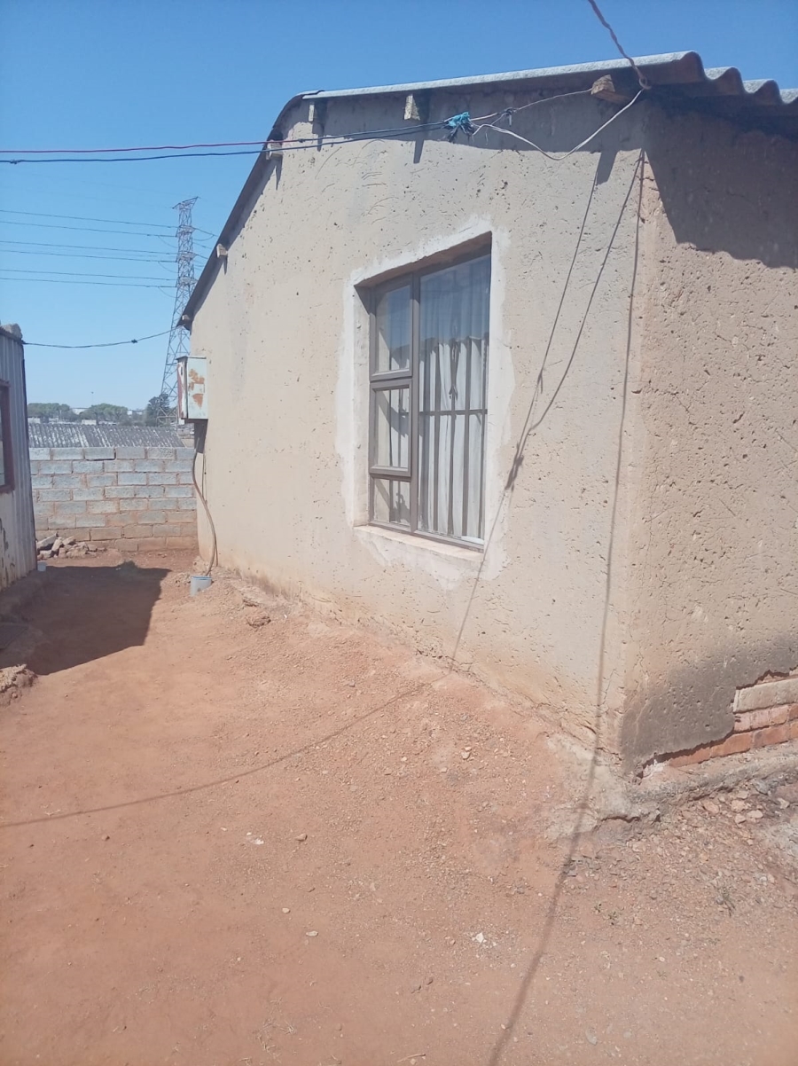 2 Bedroom Property for Sale in Mofolo South Gauteng