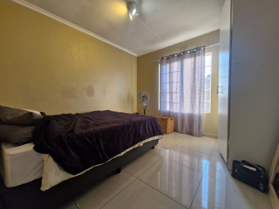 To Let 2 Bedroom Property for Rent in Strubensvallei Gauteng