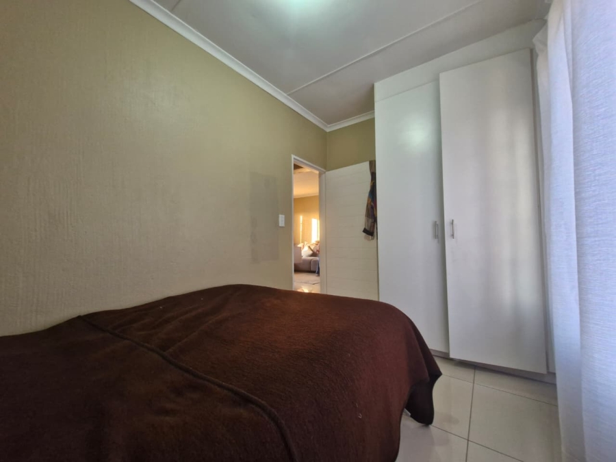 To Let 2 Bedroom Property for Rent in Strubensvallei Gauteng