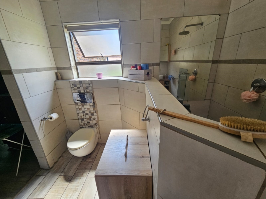 4 Bedroom Property for Sale in Highbury Gauteng