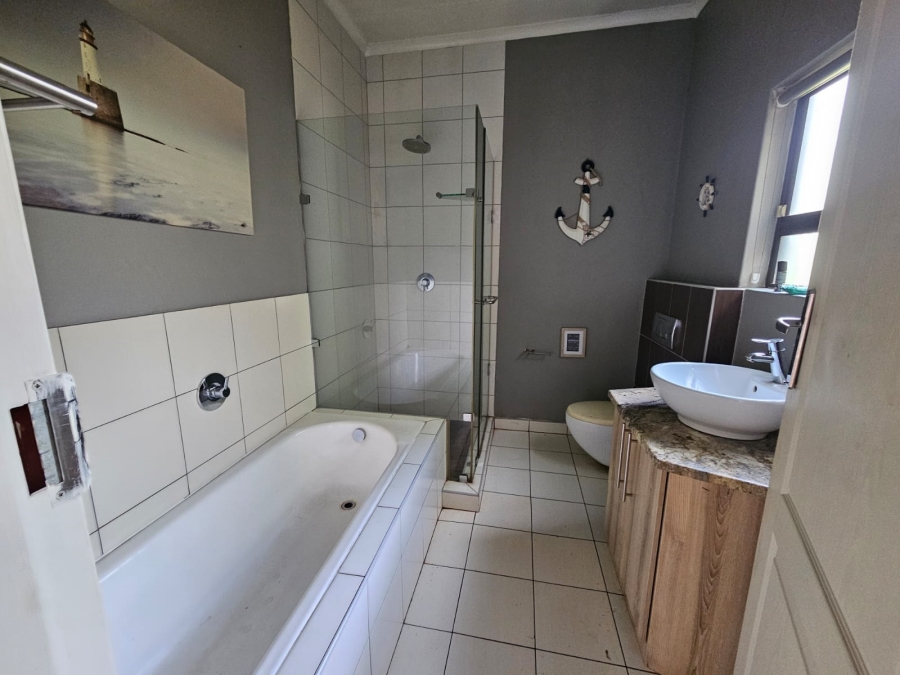 4 Bedroom Property for Sale in Highbury Gauteng