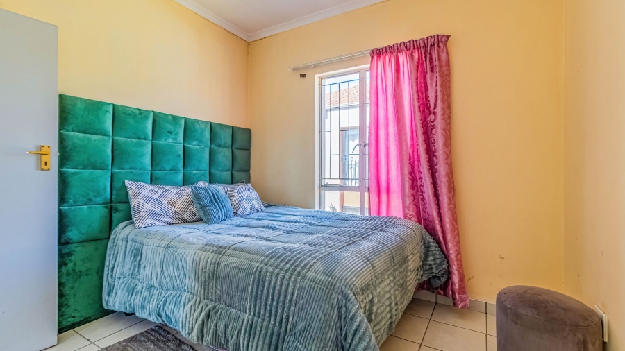 2 Bedroom Property for Sale in Ormonde View Gauteng