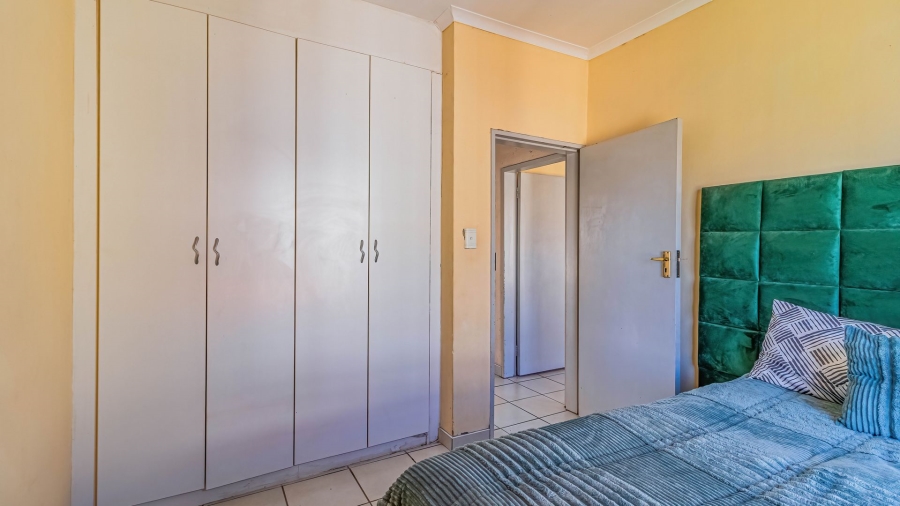 2 Bedroom Property for Sale in Ormonde View Gauteng
