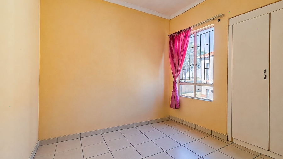 2 Bedroom Property for Sale in Ormonde View Gauteng