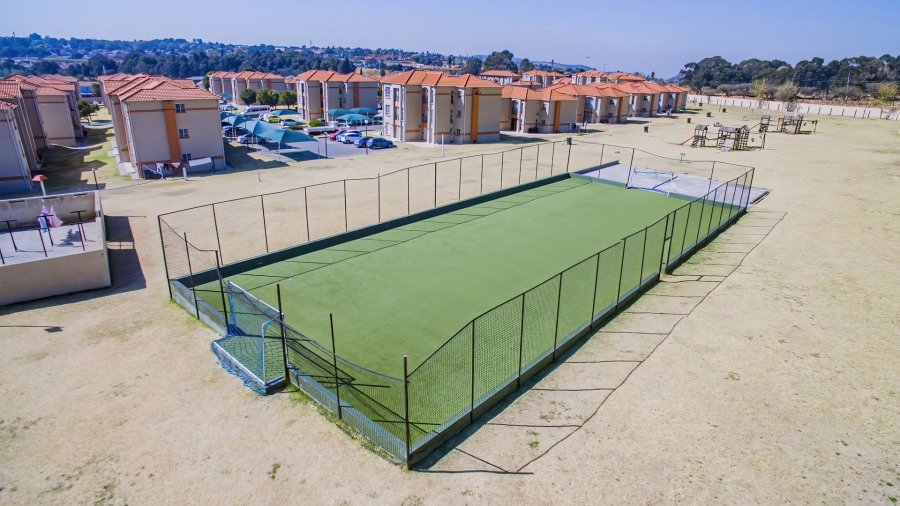 2 Bedroom Property for Sale in Ormonde View Gauteng