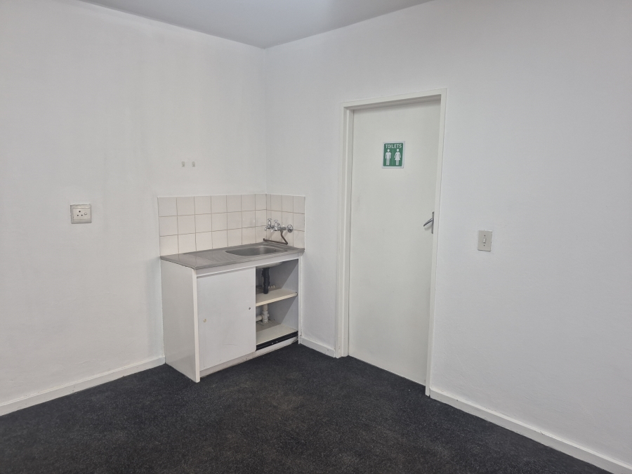 To Let Commercial Property for Rent in Linbro Park Gauteng