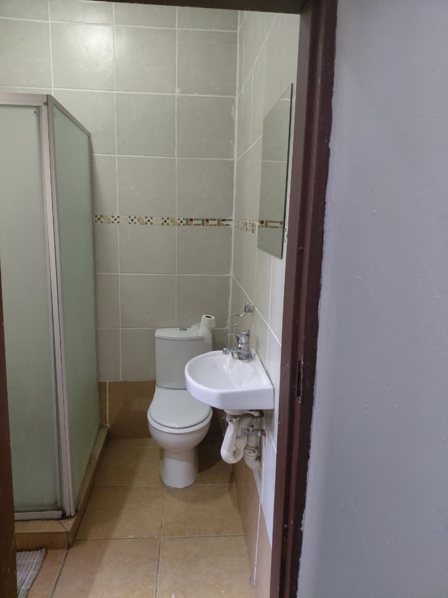 To Let 1 Bedroom Property for Rent in President Park Gauteng