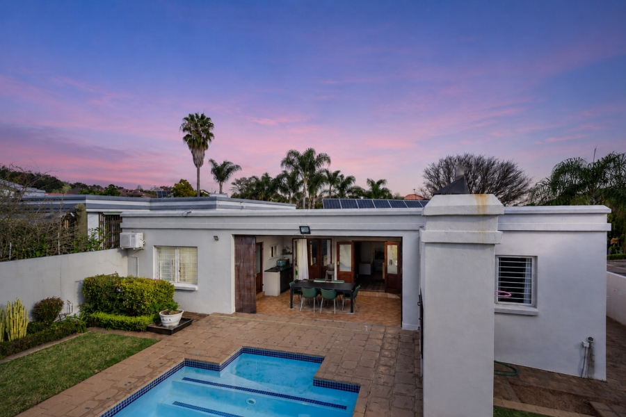 3 Bedroom Property for Sale in Faerie Glen Gauteng