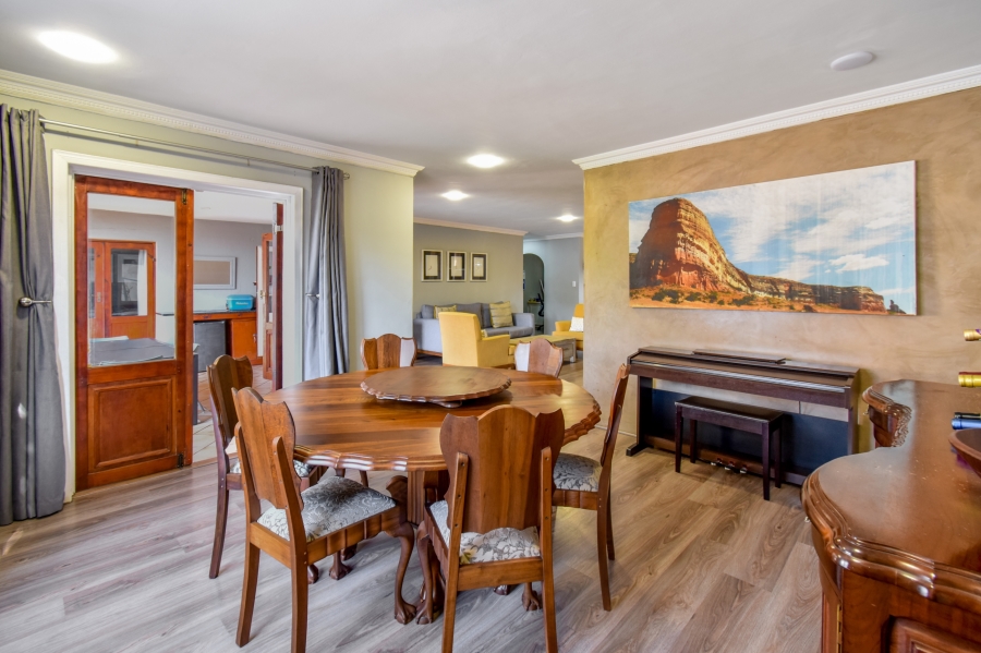 3 Bedroom Property for Sale in Faerie Glen Gauteng