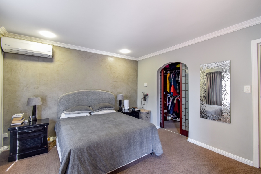 3 Bedroom Property for Sale in Faerie Glen Gauteng