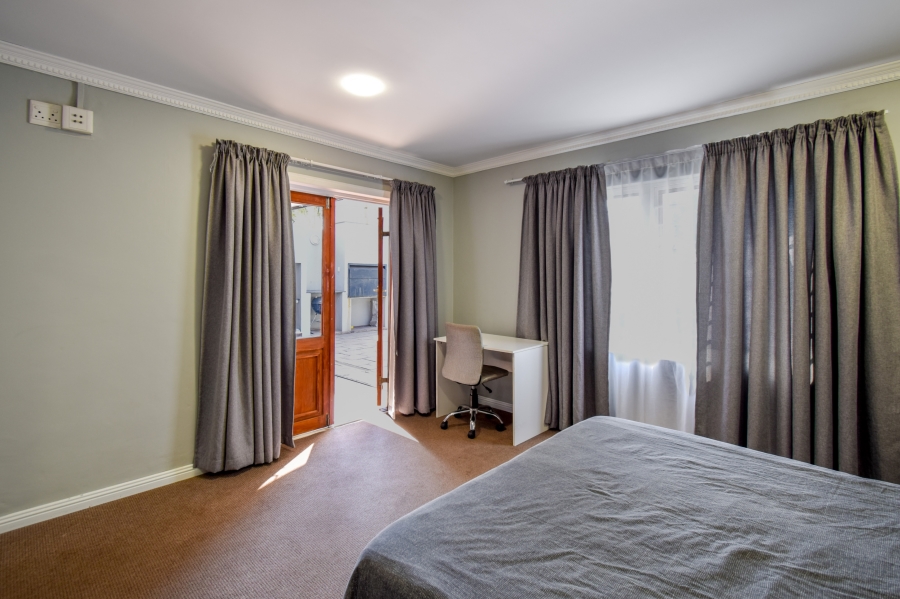 3 Bedroom Property for Sale in Faerie Glen Gauteng