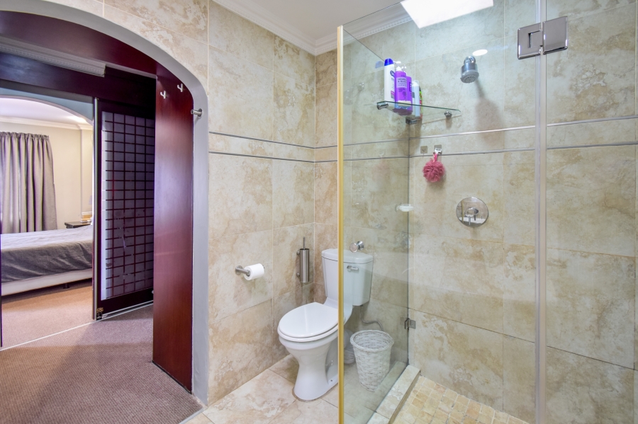 3 Bedroom Property for Sale in Faerie Glen Gauteng