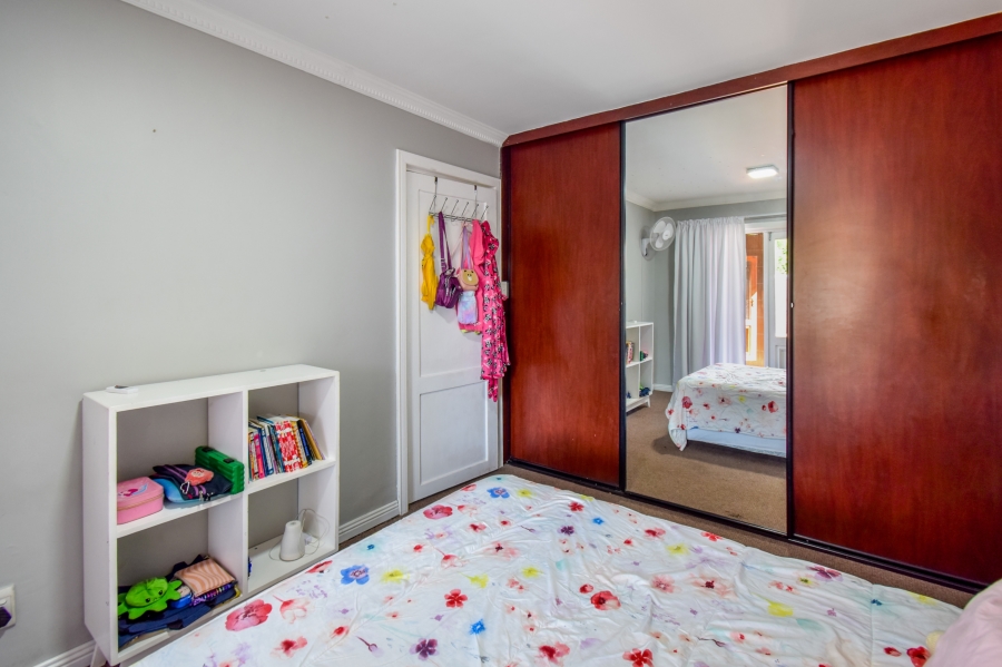 3 Bedroom Property for Sale in Faerie Glen Gauteng