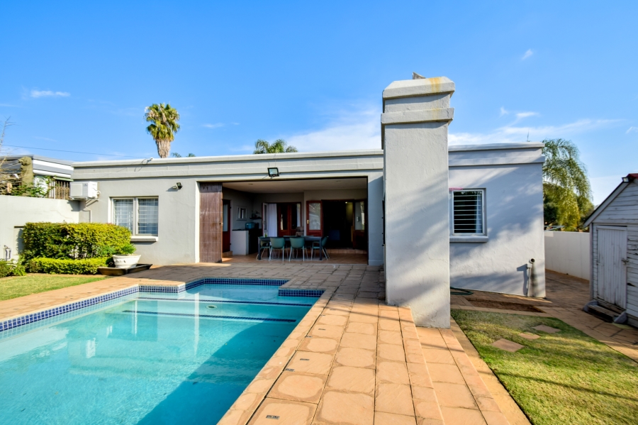 3 Bedroom Property for Sale in Faerie Glen Gauteng