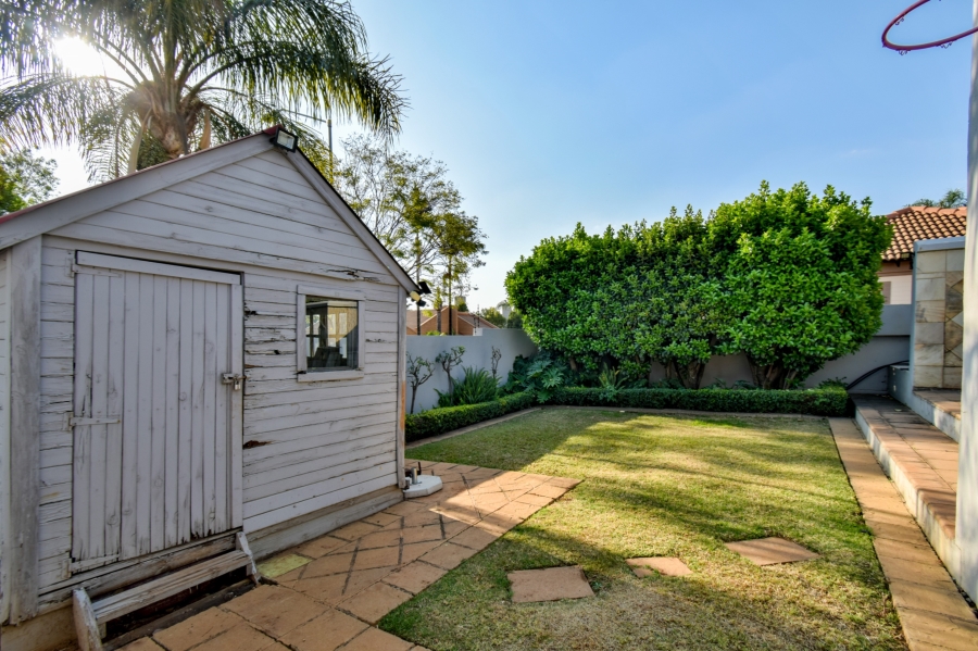 3 Bedroom Property for Sale in Faerie Glen Gauteng