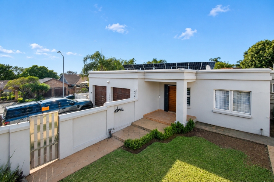 3 Bedroom Property for Sale in Faerie Glen Gauteng