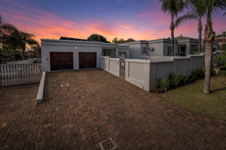 3 Bedroom Property for Sale in Faerie Glen Gauteng
