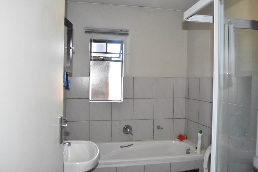 2 Bedroom Property for Sale in Amberfield Gauteng