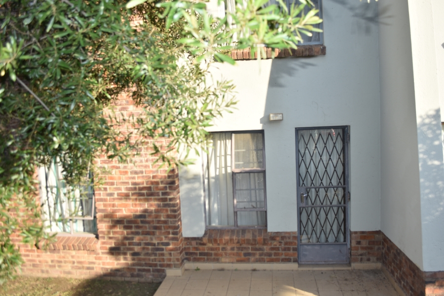 2 Bedroom Property for Sale in Amberfield Gauteng