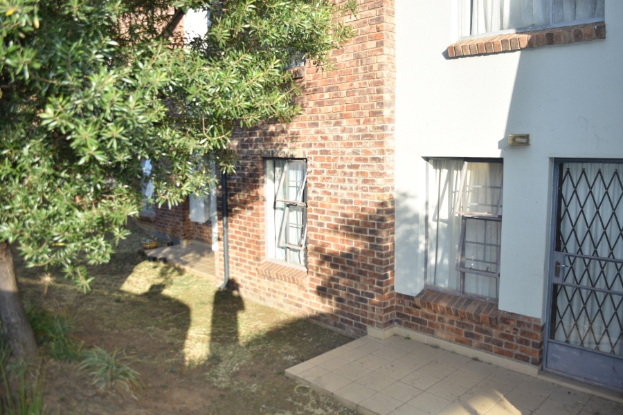 2 Bedroom Property for Sale in Amberfield Gauteng
