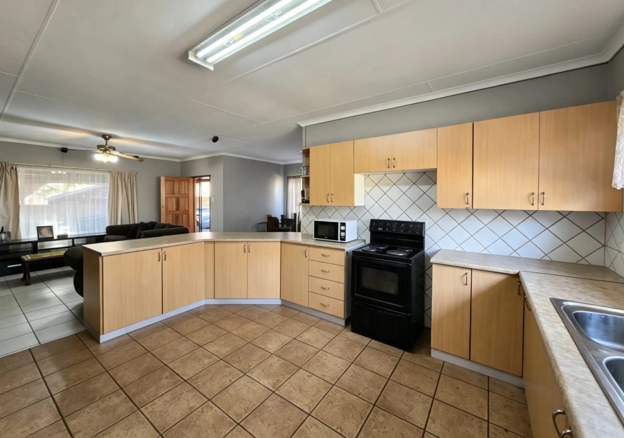 3 Bedroom Property for Sale in Ninapark Gauteng