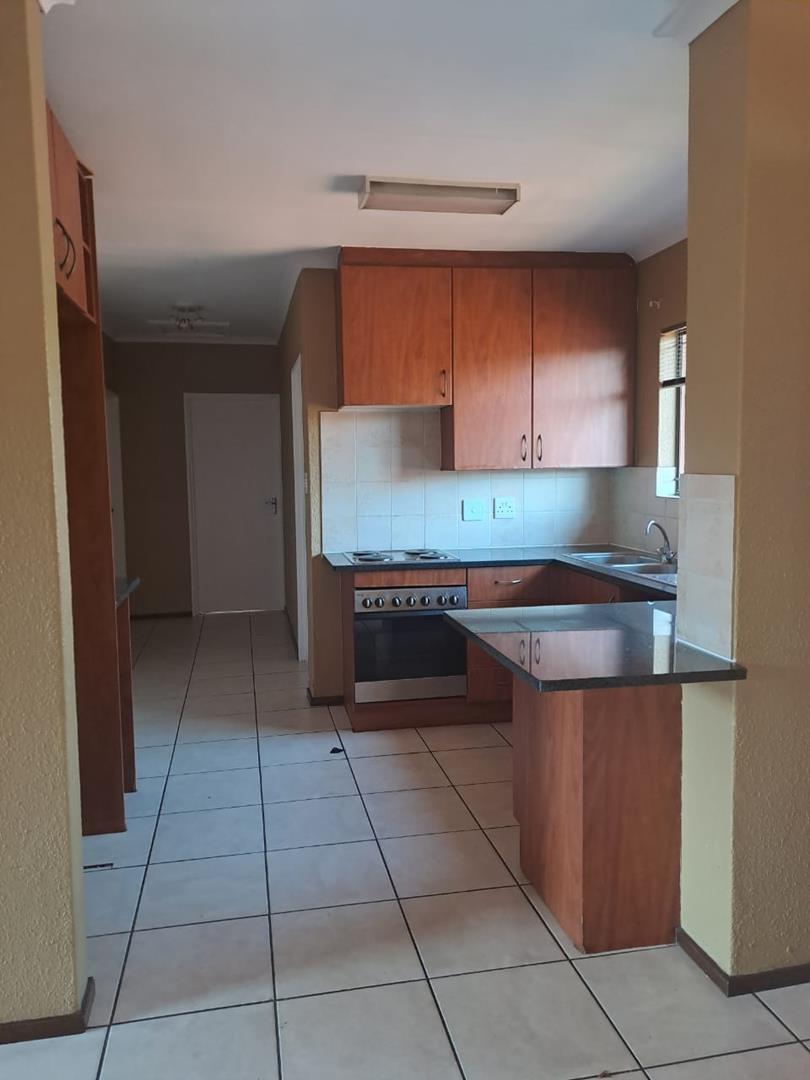To Let 3 Bedroom Property for Rent in Edleen Gauteng