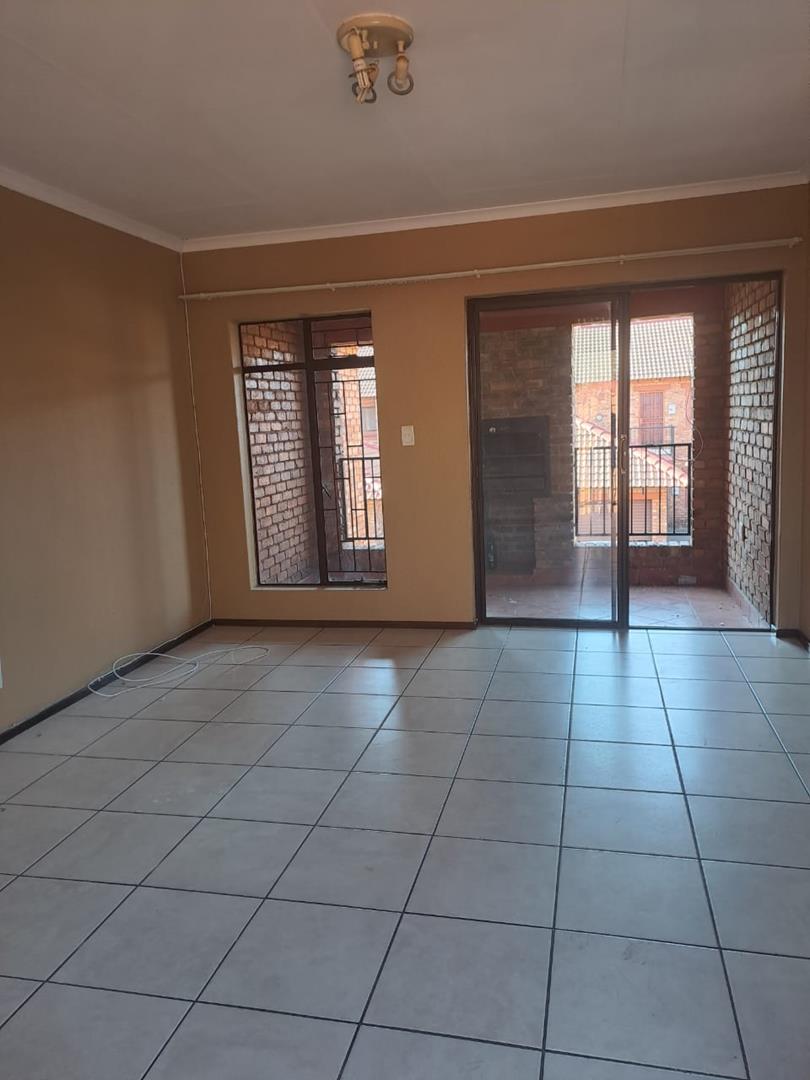 To Let 3 Bedroom Property for Rent in Edleen Gauteng