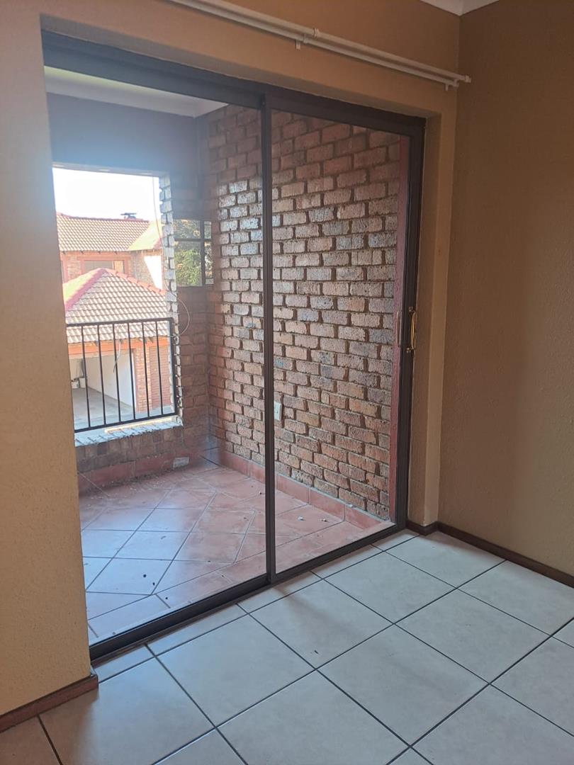 To Let 3 Bedroom Property for Rent in Edleen Gauteng