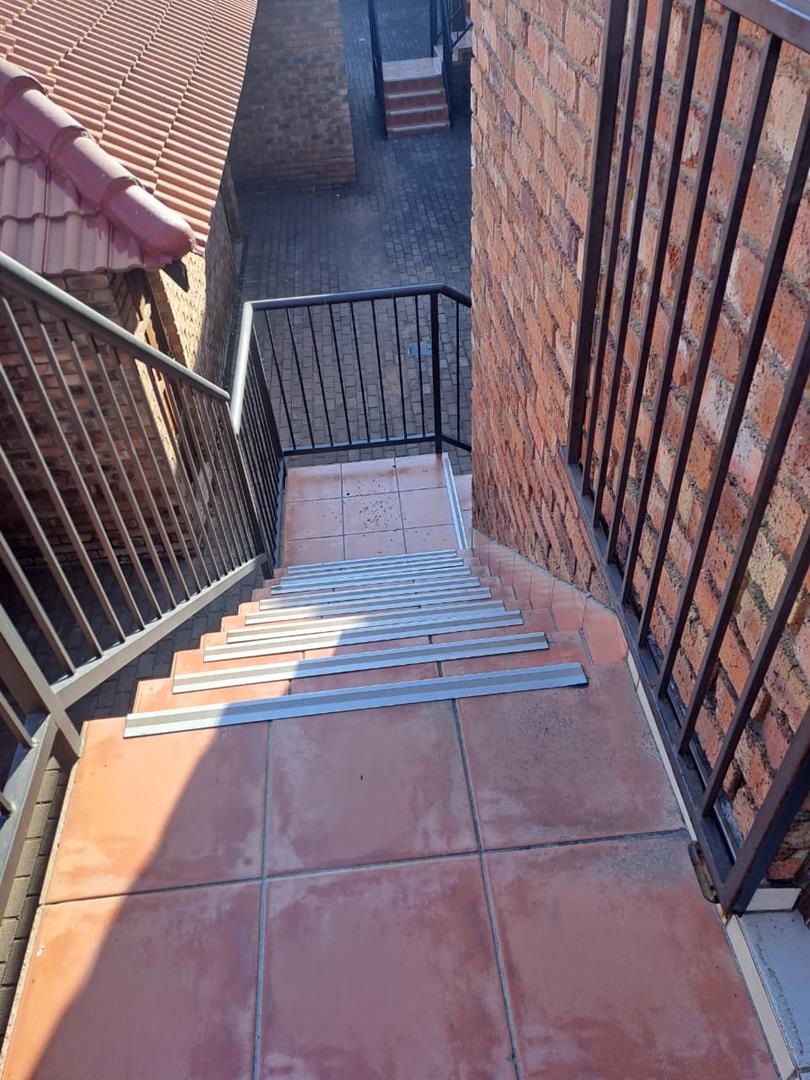 To Let 3 Bedroom Property for Rent in Edleen Gauteng