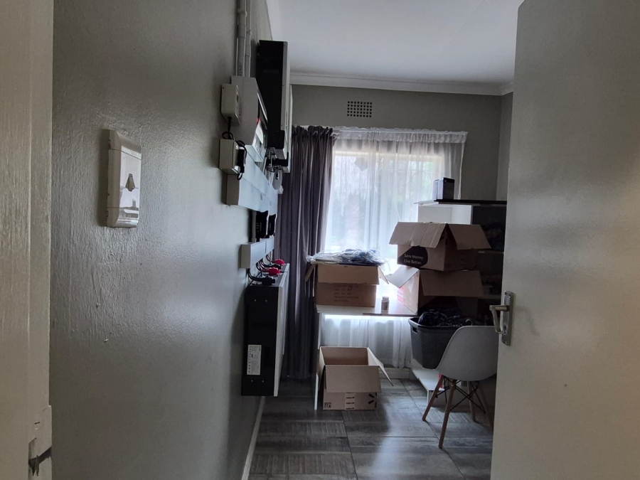 5 Bedroom Property for Sale in Terenure Gauteng