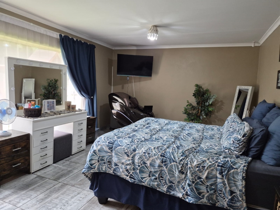 5 Bedroom Property for Sale in Terenure Gauteng