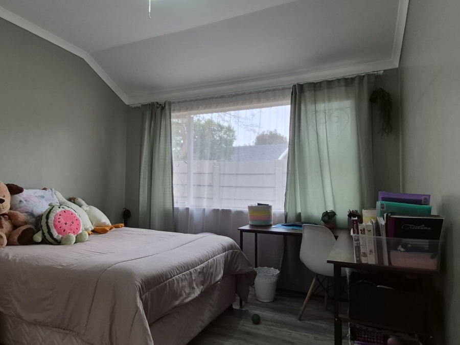 5 Bedroom Property for Sale in Terenure Gauteng