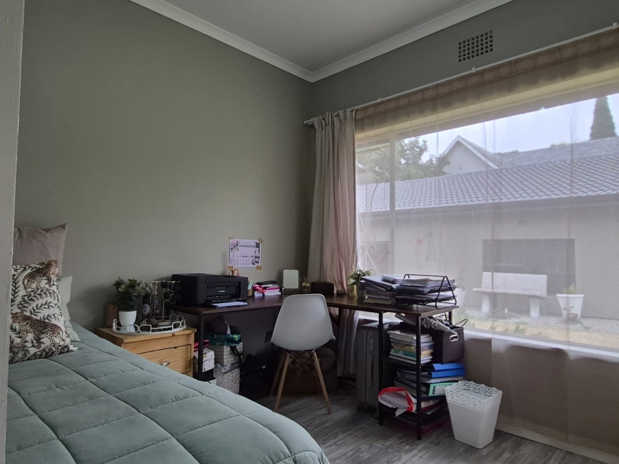 5 Bedroom Property for Sale in Terenure Gauteng