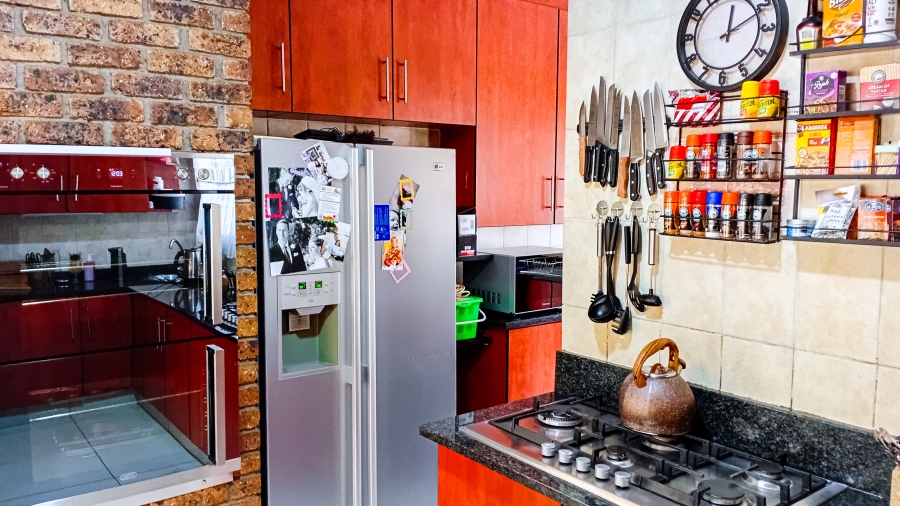 3 Bedroom Property for Sale in Ridgeway Gauteng
