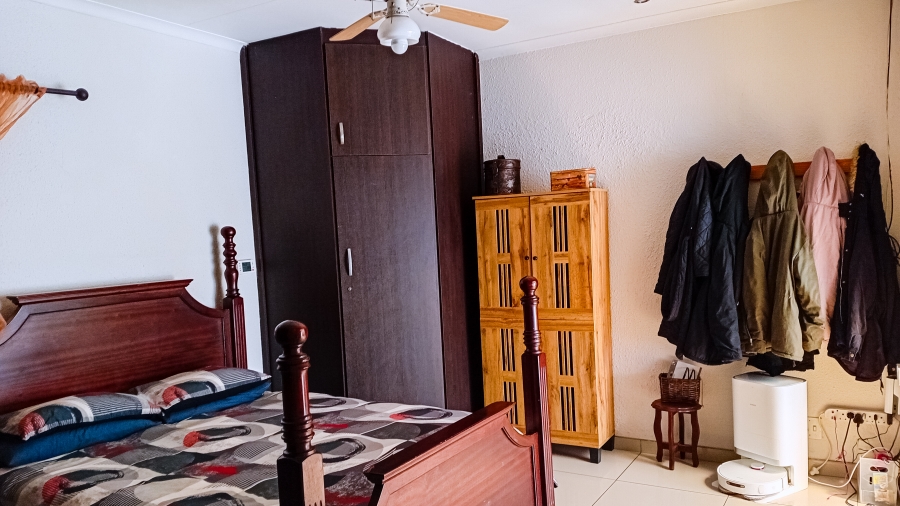 3 Bedroom Property for Sale in Ridgeway Gauteng