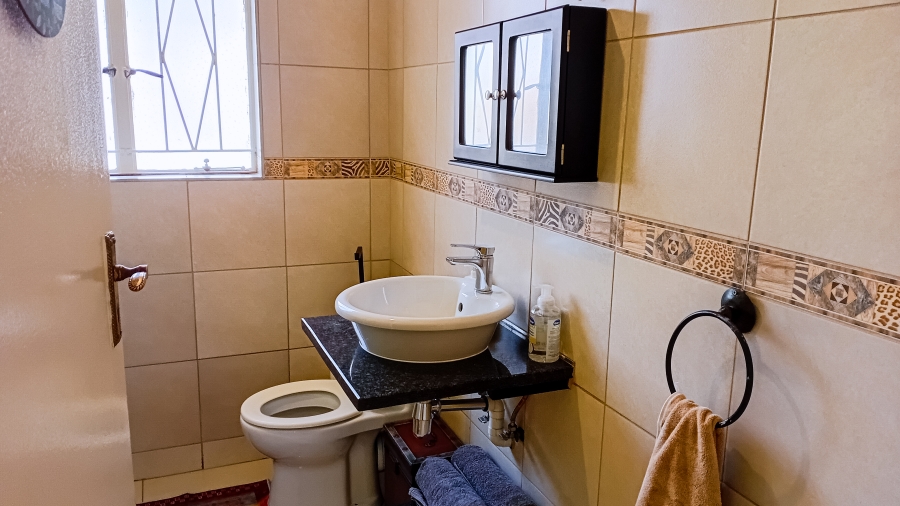 3 Bedroom Property for Sale in Ridgeway Gauteng