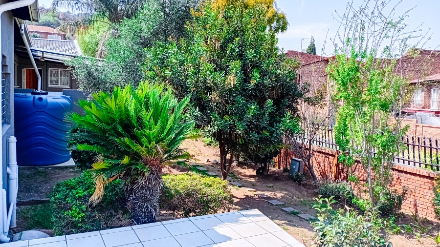 3 Bedroom Property for Sale in Ridgeway Gauteng