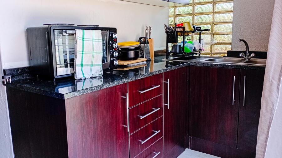 3 Bedroom Property for Sale in Ridgeway Gauteng
