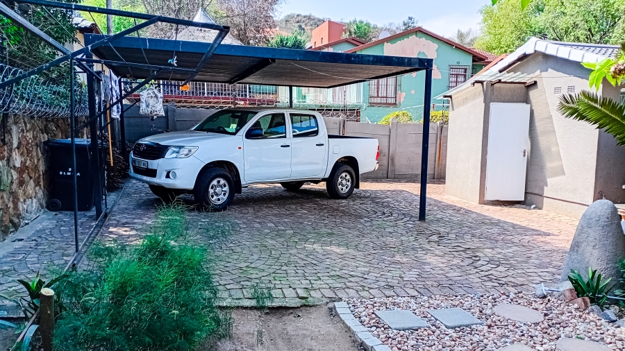 3 Bedroom Property for Sale in Ridgeway Gauteng