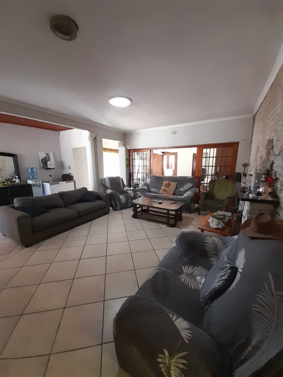 4 Bedroom Property for Sale in Krugersrus Gauteng
