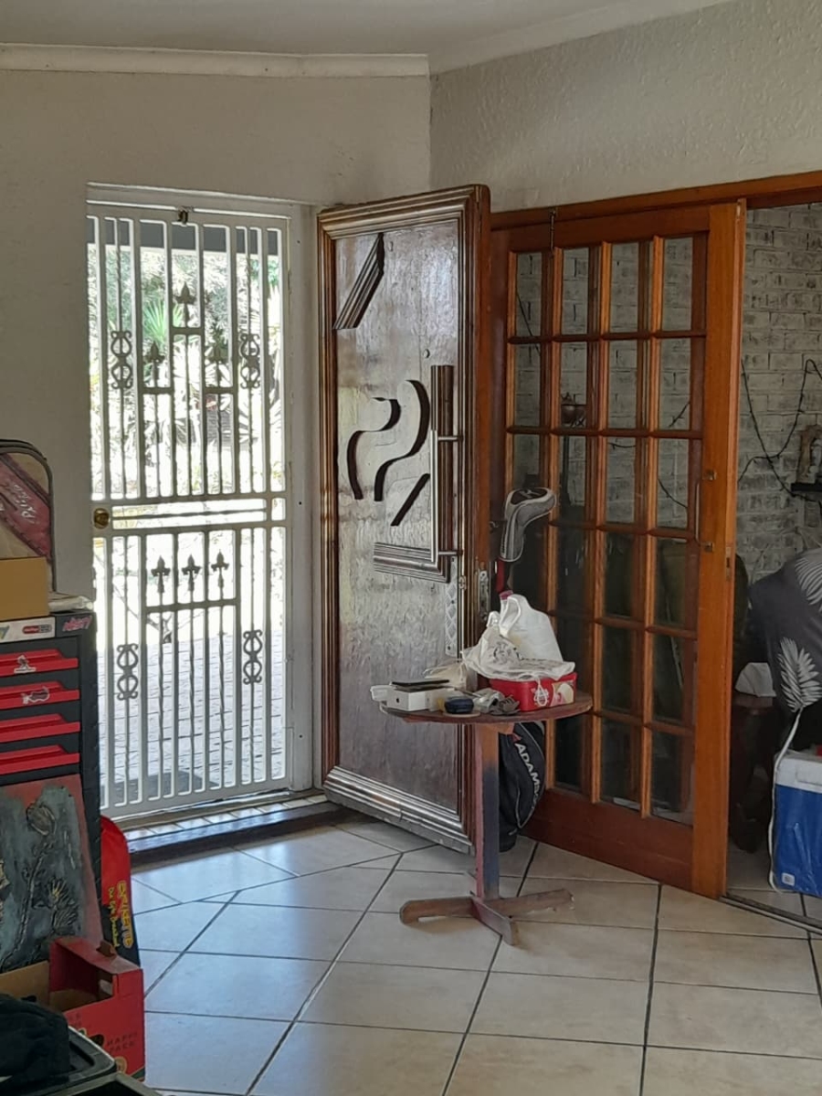 4 Bedroom Property for Sale in Krugersrus Gauteng
